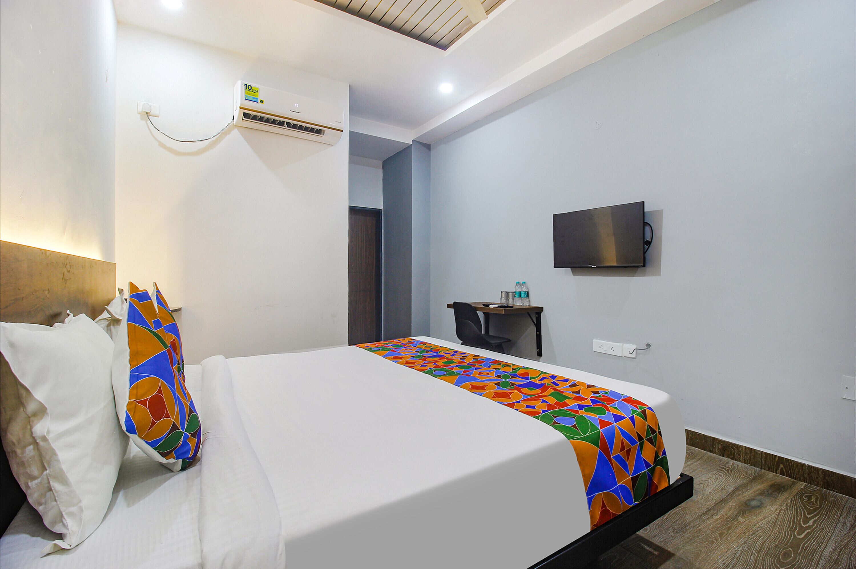 W Grand Suites By Fabhotel