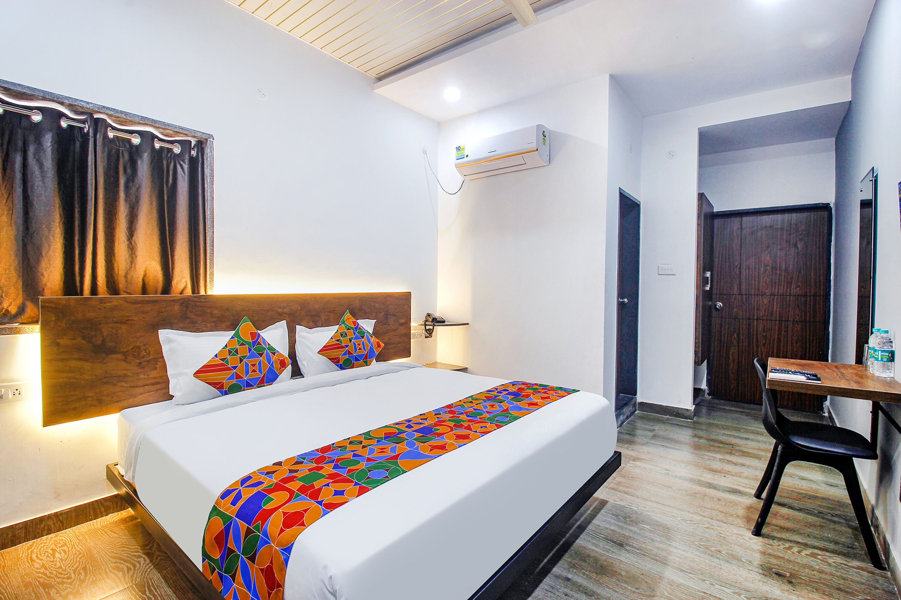 W Grand Suites By Fabhotel