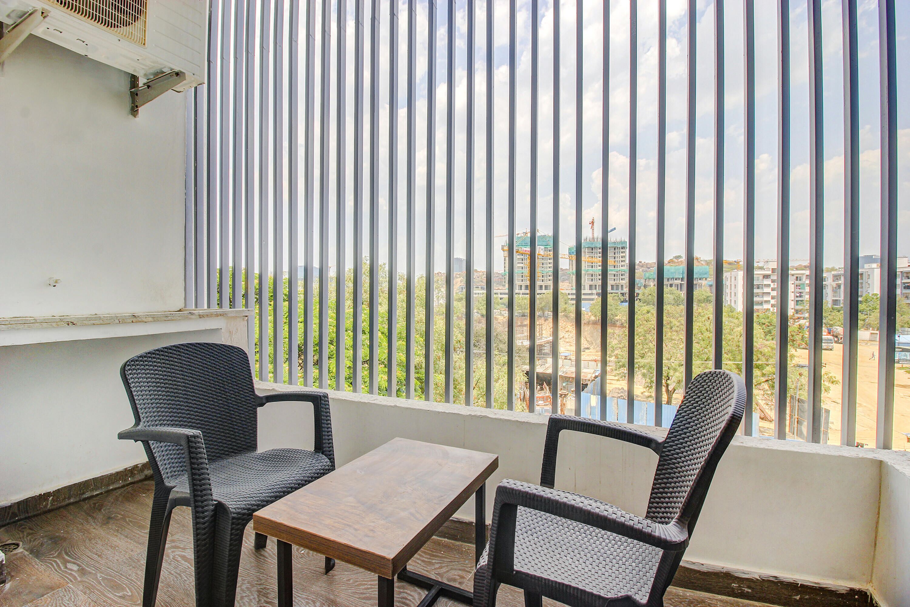 W Grand Suites By Fabhotel