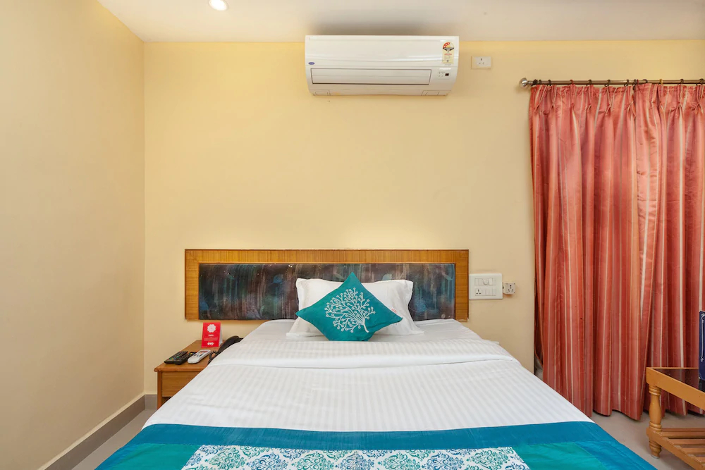 Hotel Gayathri Grand by OYO Rooms