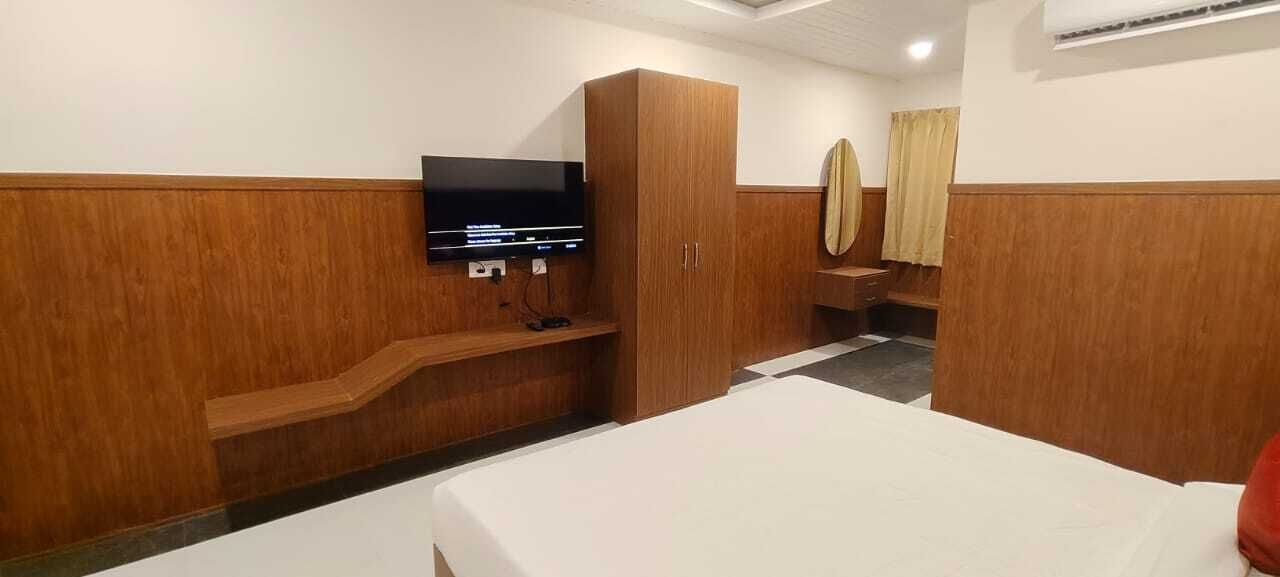 Hotel Grand Orchid