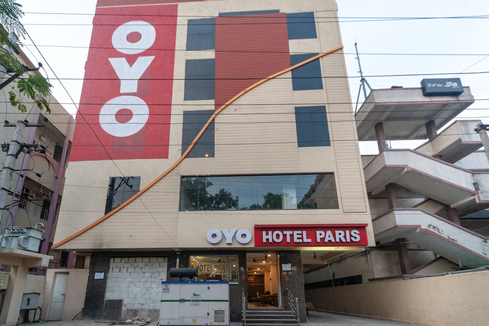 Hotel Paris By OYO Rooms