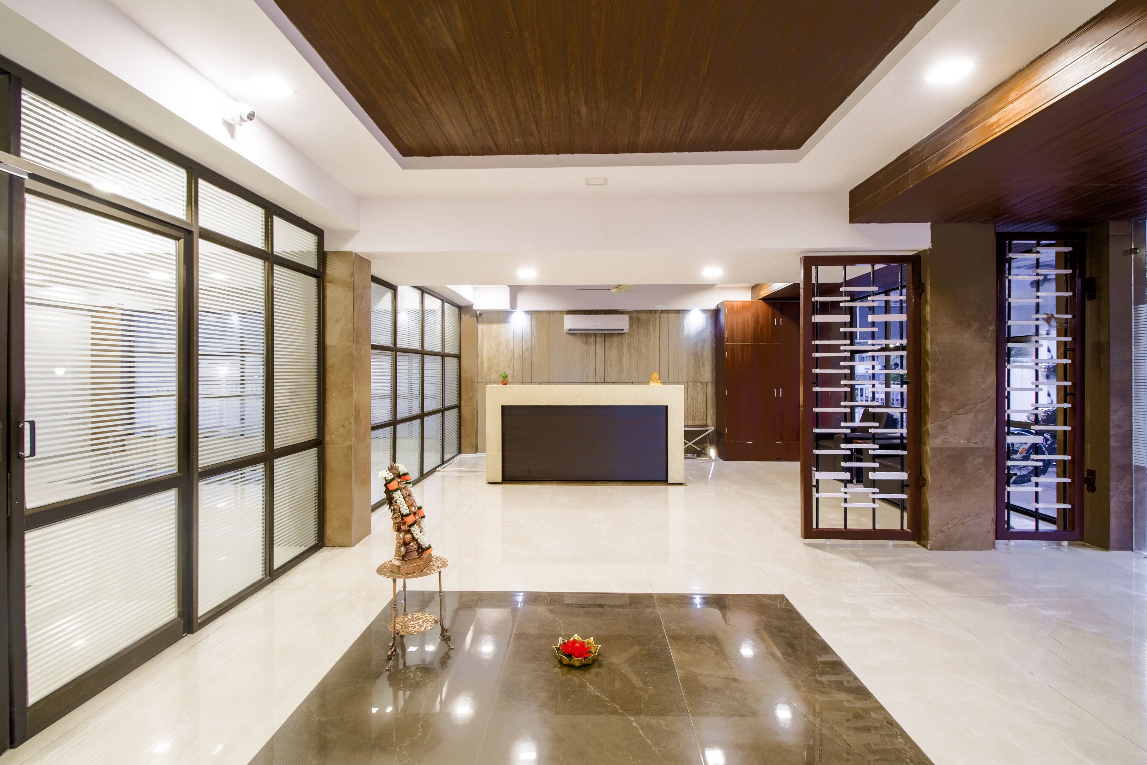 Monday Hotels Swarna's The Capital