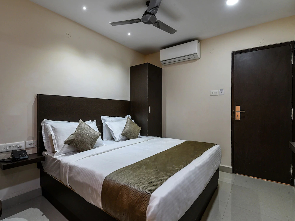 Hotel Akshara Inn by OYO Rooms