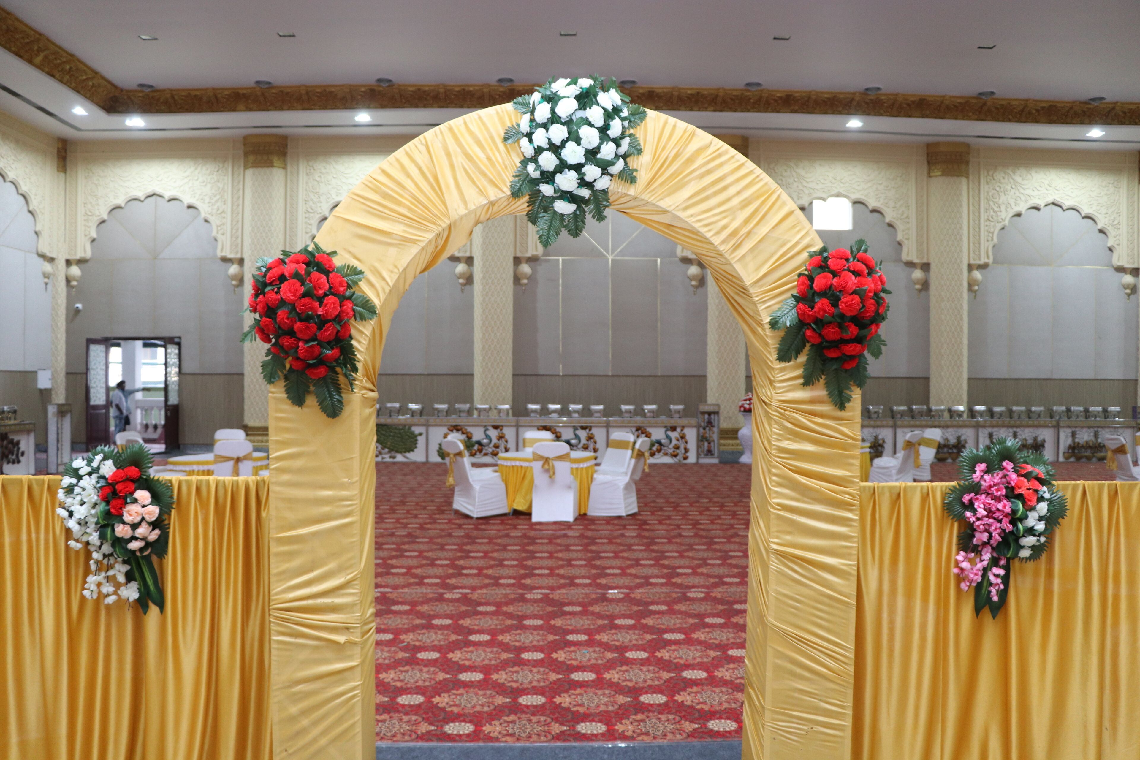 Gadiraju Palace Convention Centre & Hotel