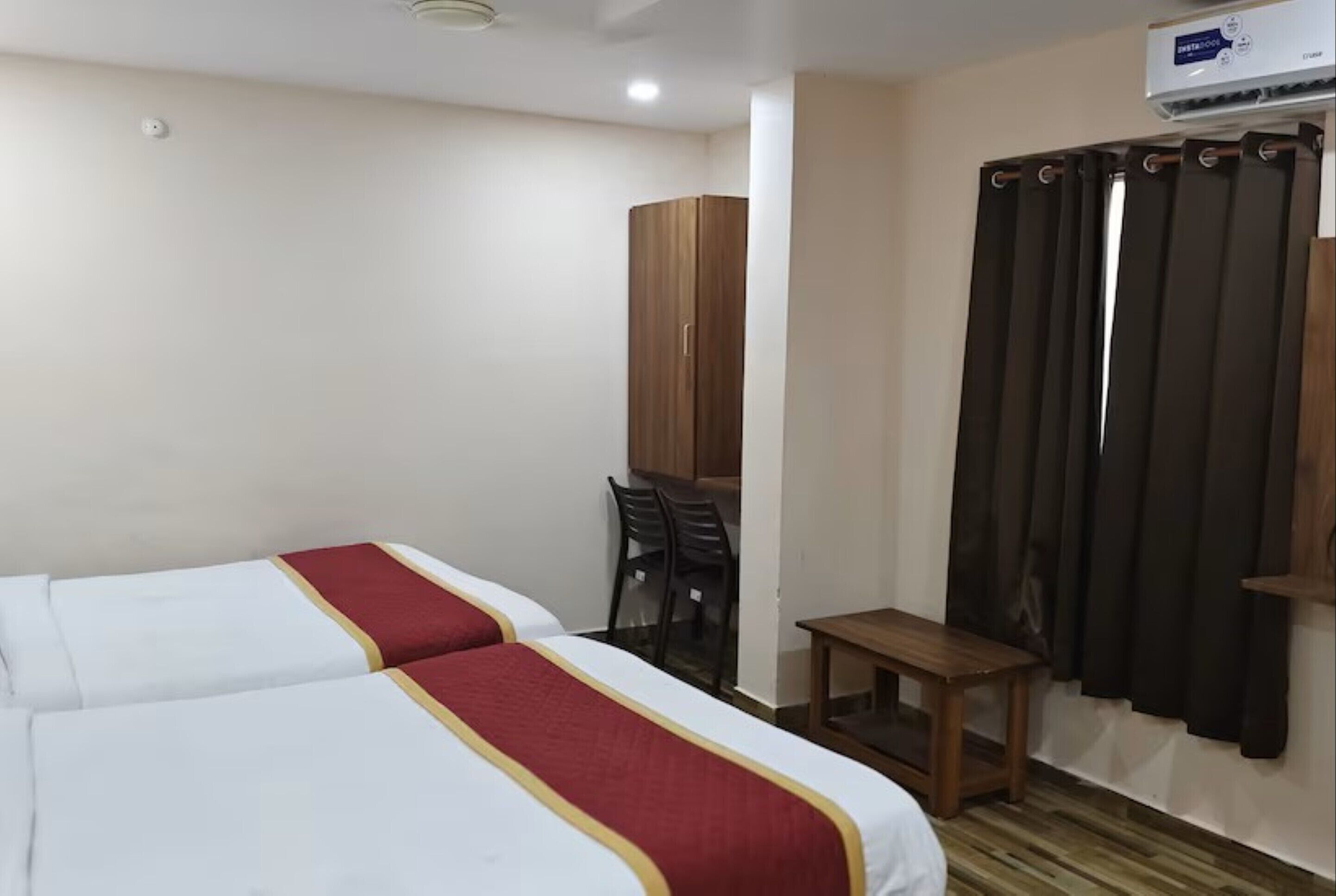 Hotel Radha Krishna