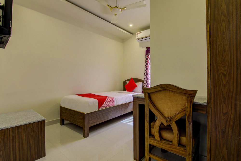 Hotel Ruchi by OYO Rooms