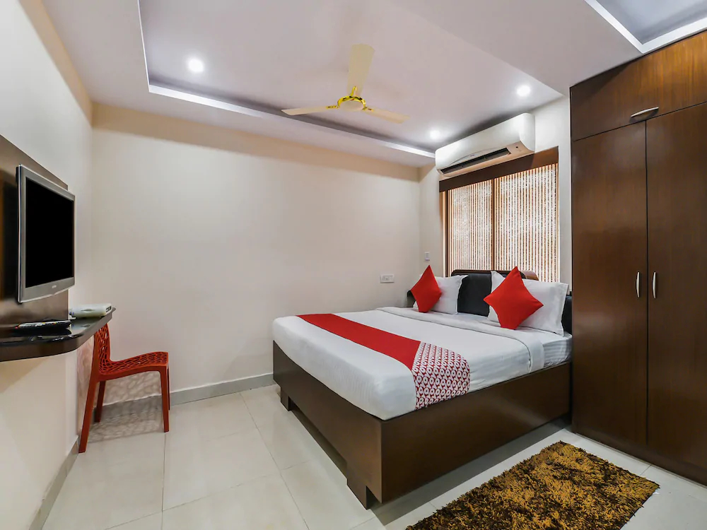 Hotel Wellfare Marina by OYO Rooms