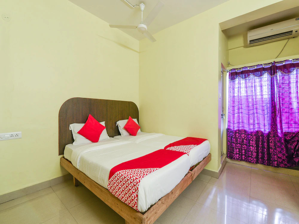 OYO 15011 New Blue Homes