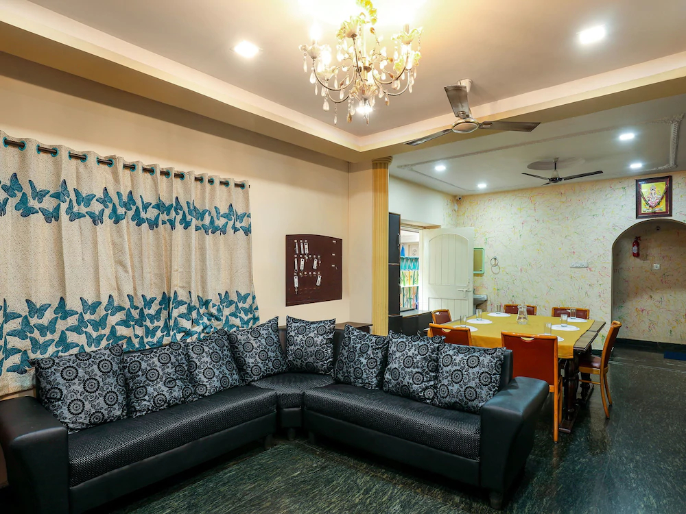 Seacity Guest House by OYO Rooms