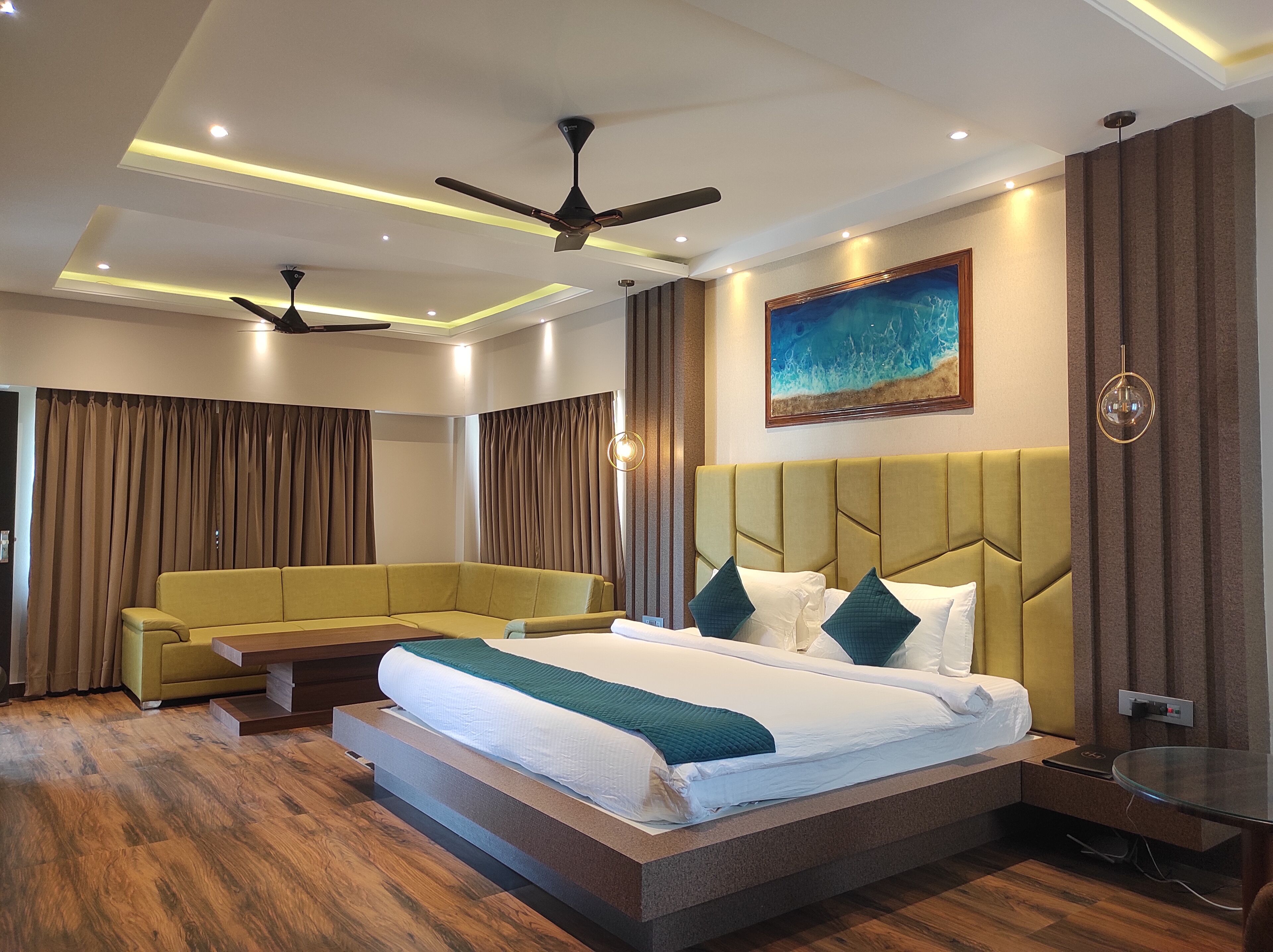 HM Resort