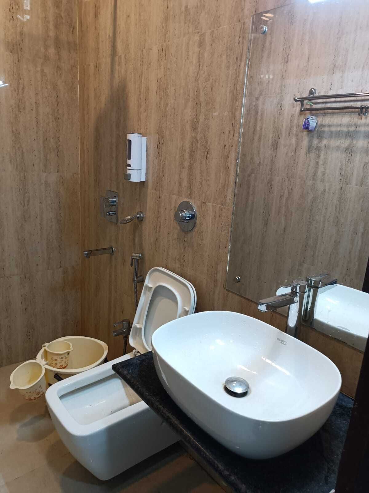 Kusum Hotel