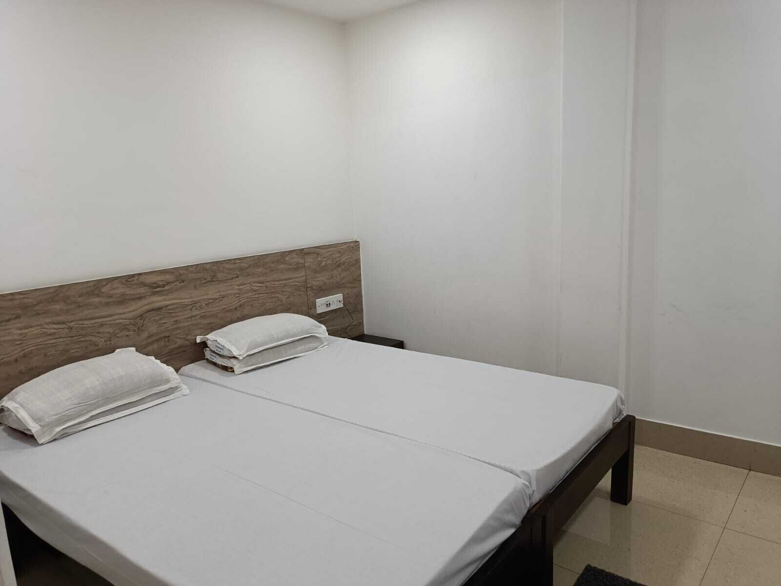 Kusum Hotel