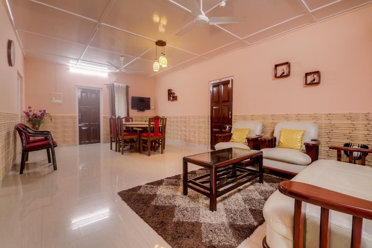 Trinayan Associates by OYO Rooms