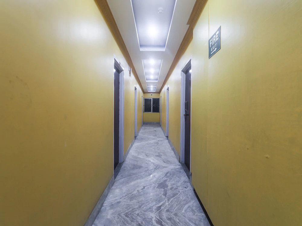 Danni's By OYO Rooms