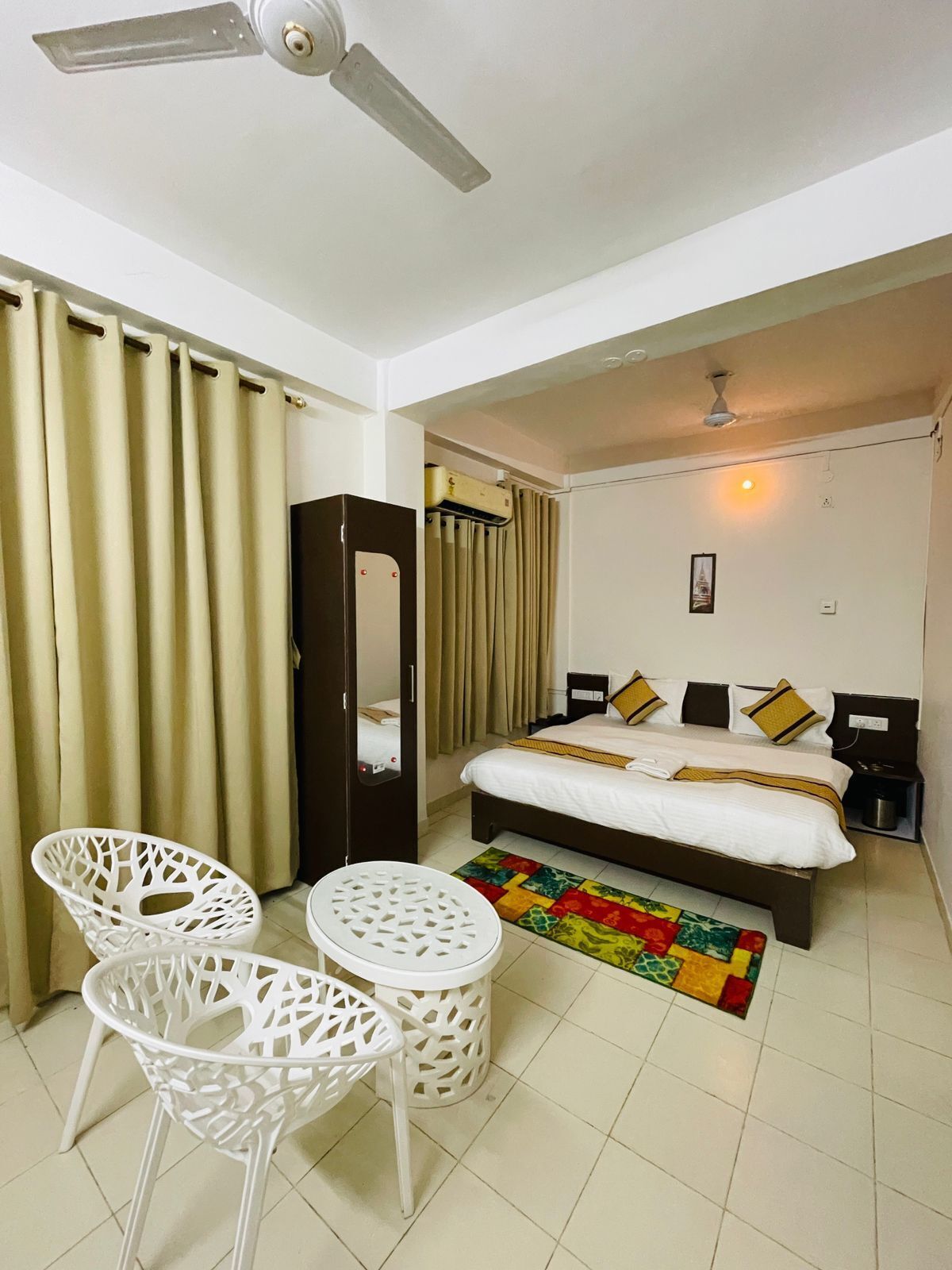 Erica Residency