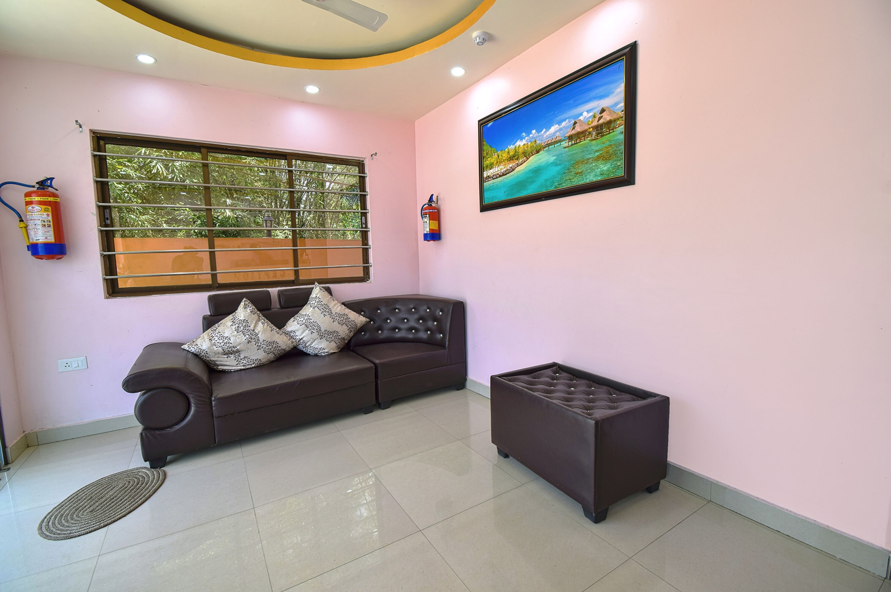 Fabhotel Knight Airways