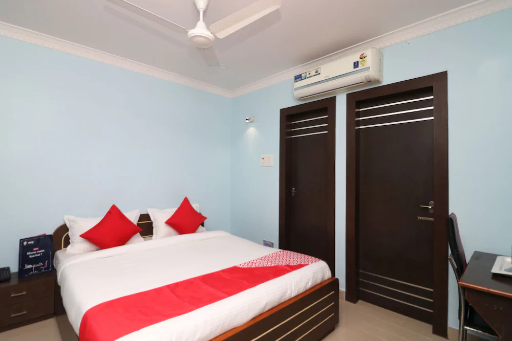 Hemlata Lodge by OYO Rooms