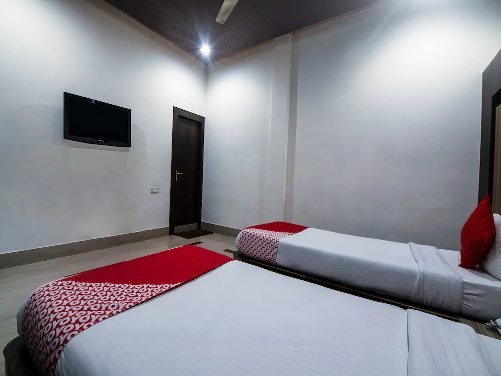Hotel Apollo by OYO Rooms