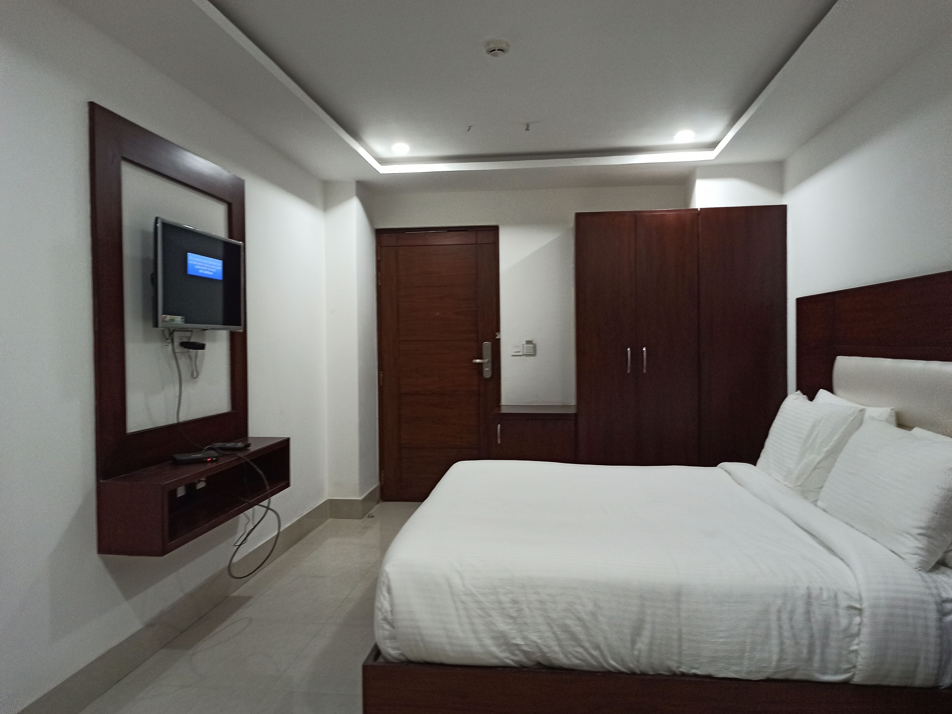 Hotel Automn Crocus