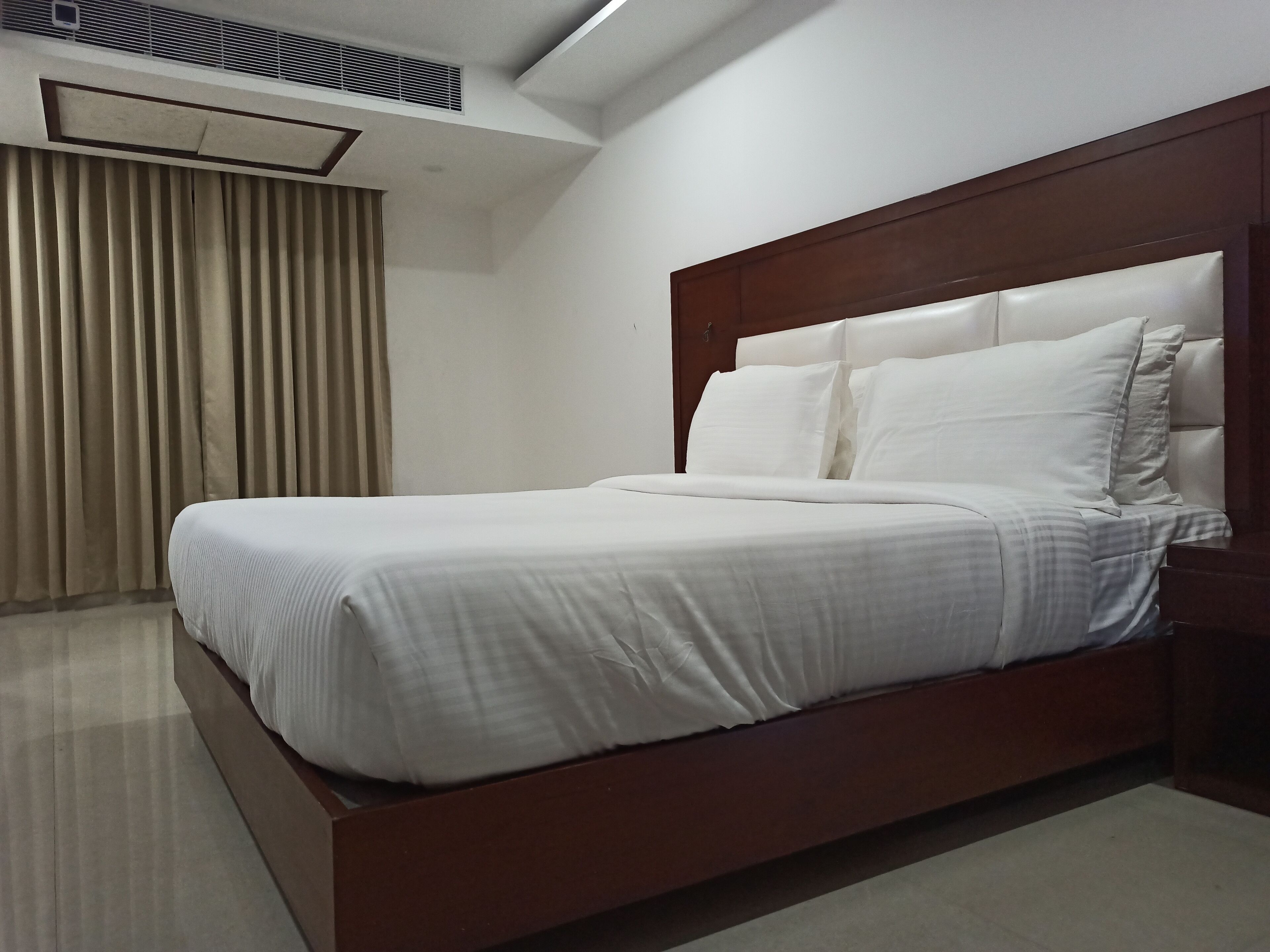 Hotel Automn Crocus