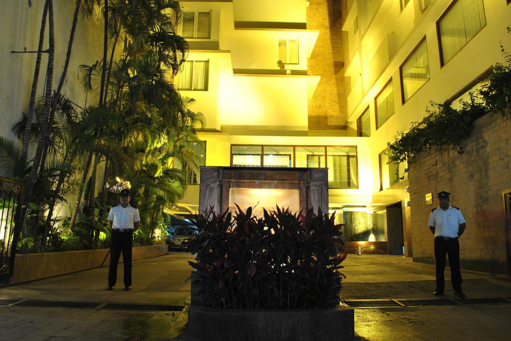 Hotel Dynasty