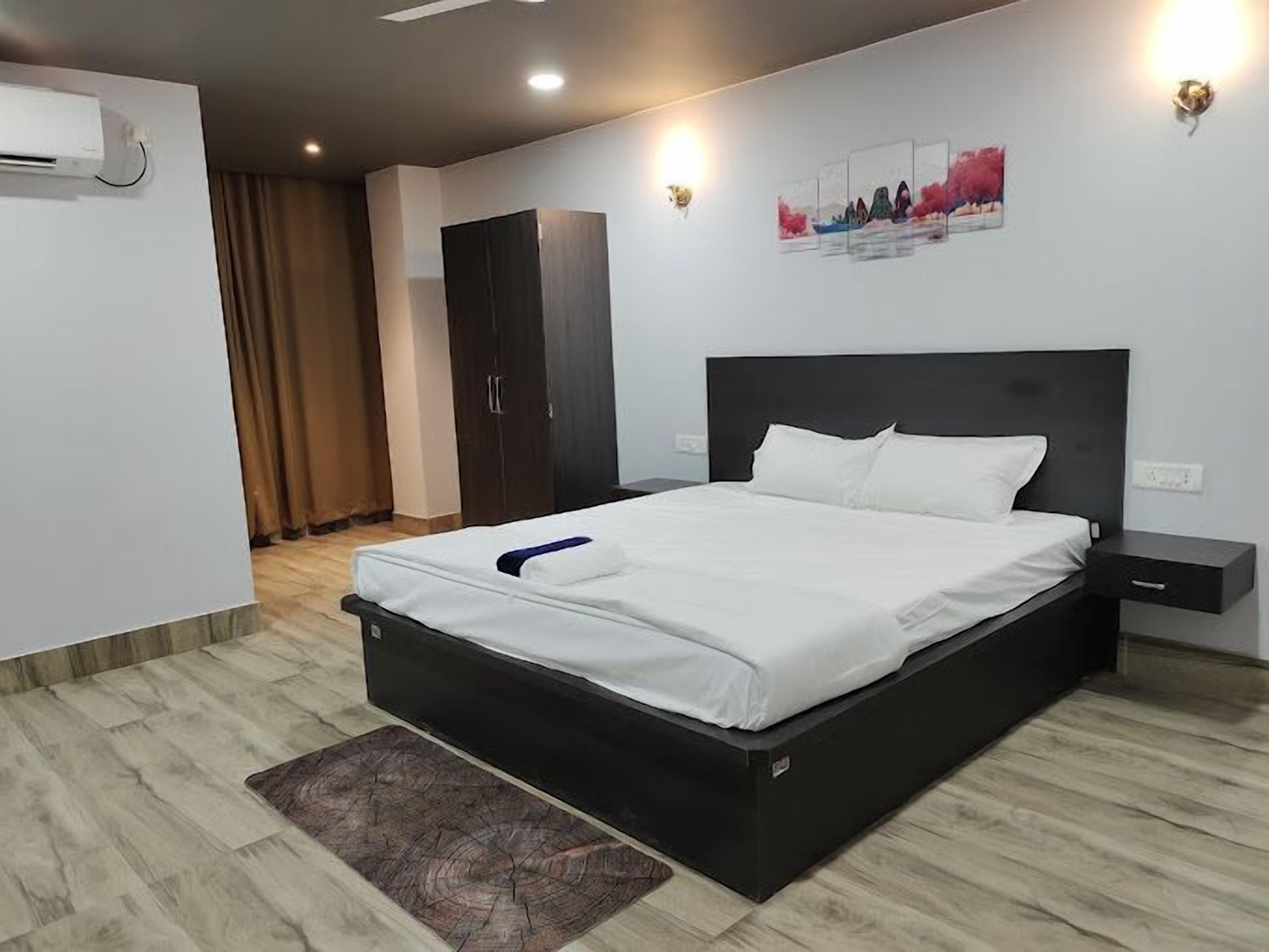 JD Grand Inn