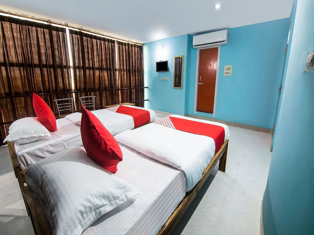 LG Towers By OYO Rooms