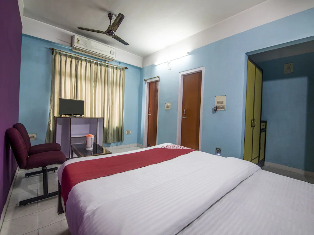 LG Towers By OYO Rooms
