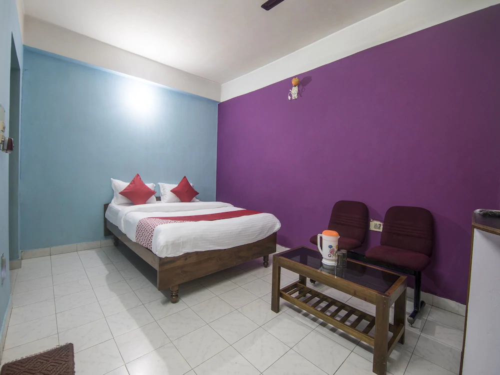 LG Towers By OYO Rooms
