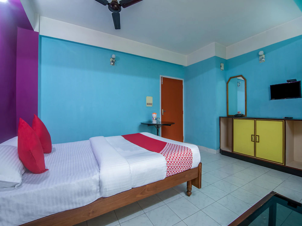 LG Towers By OYO Rooms
