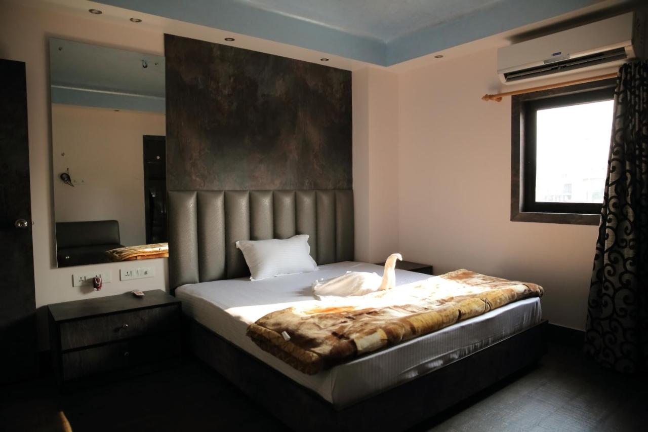 Mayur Residency