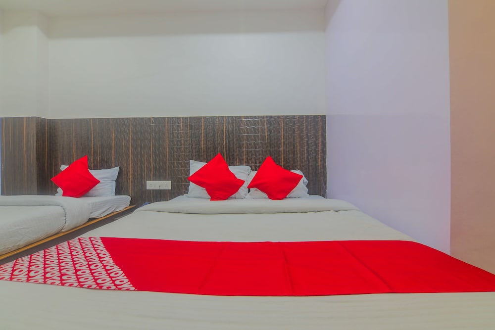 OYO 23304 Hotel Shiva