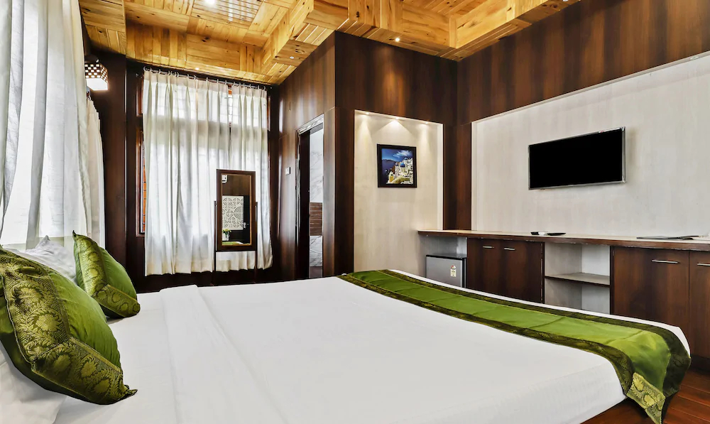 Prabash Hotel by Treebo Hotels