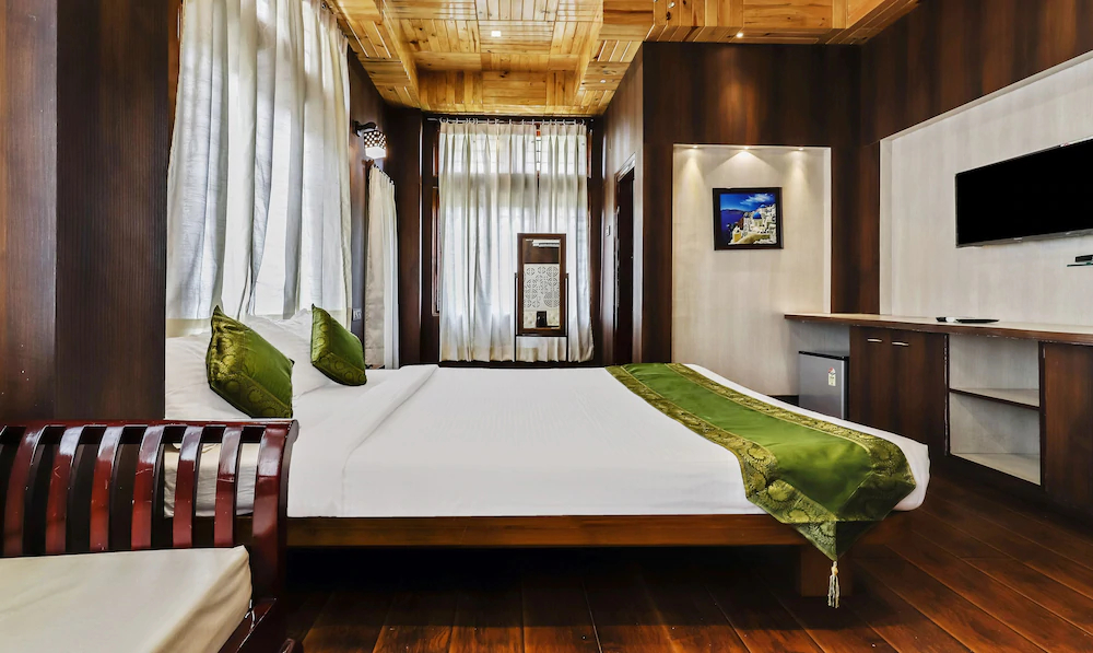 Prabash Hotel by Treebo Hotels