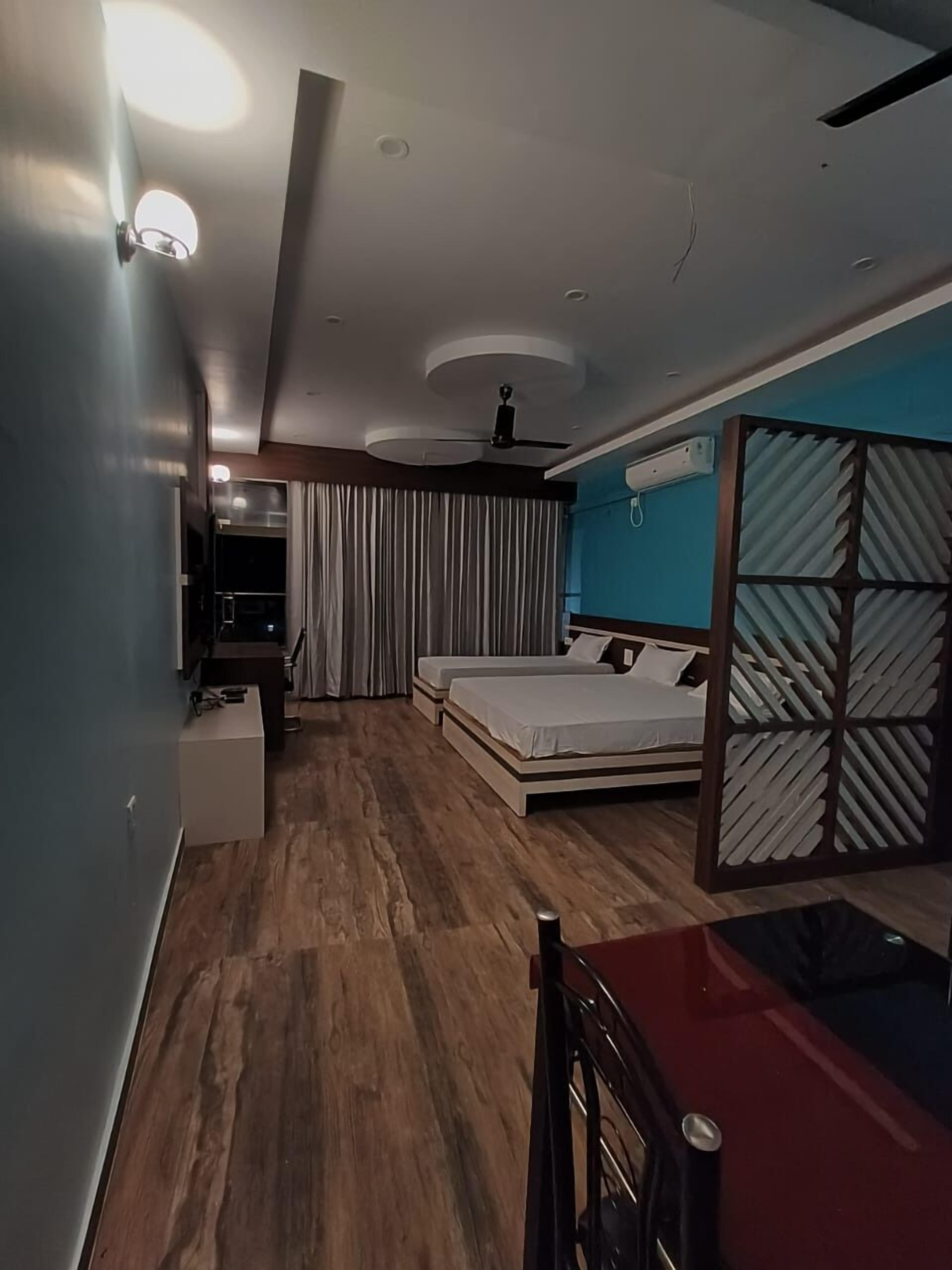 River King City Palace