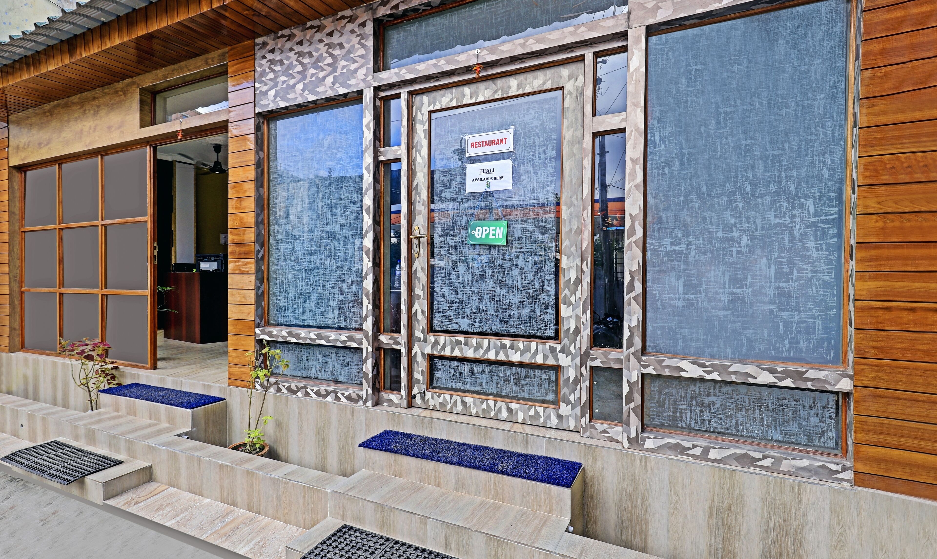 Treebo Trend Bora's Inn