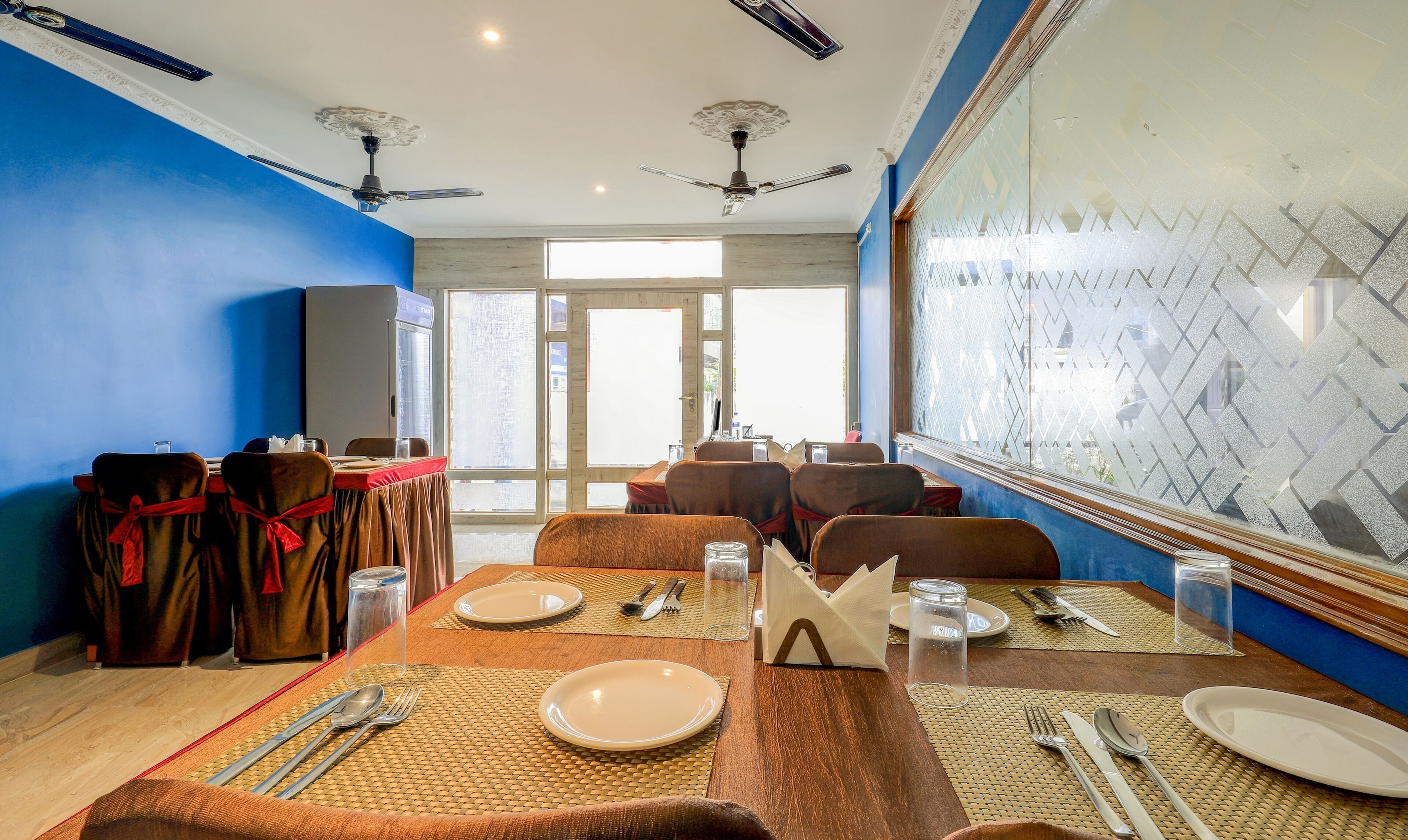 Treebo Trend Bora's Inn