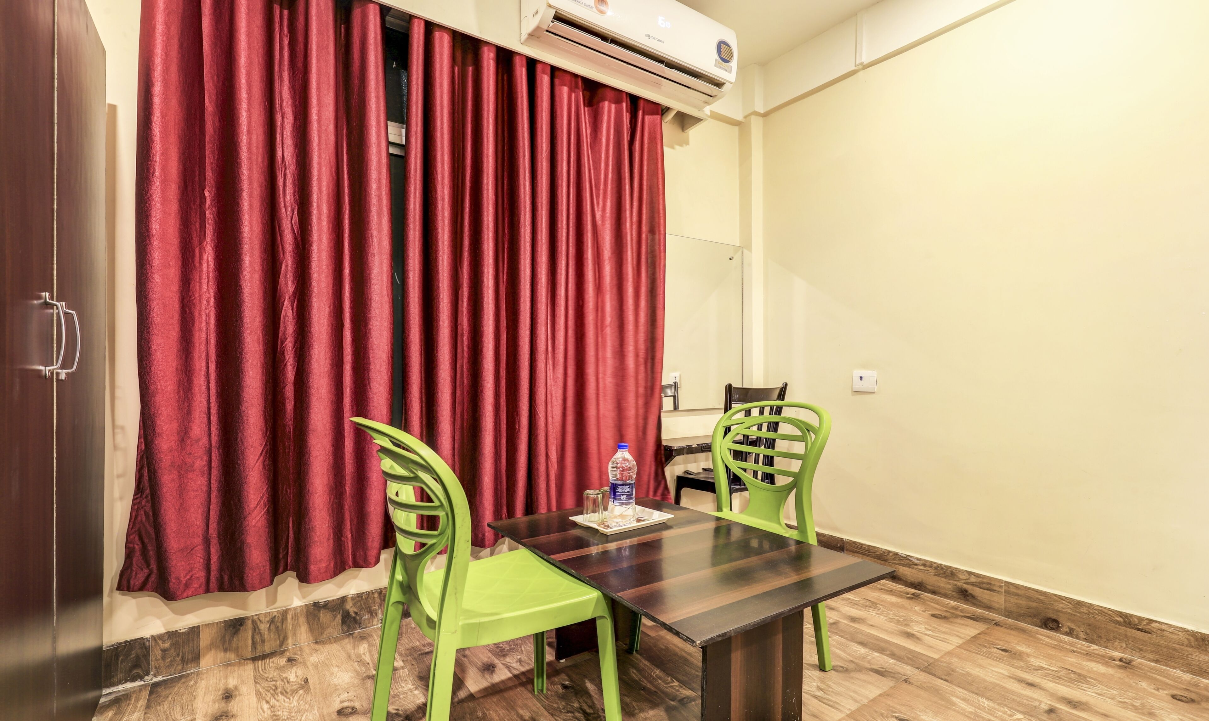 Treebo Trip Om Regency