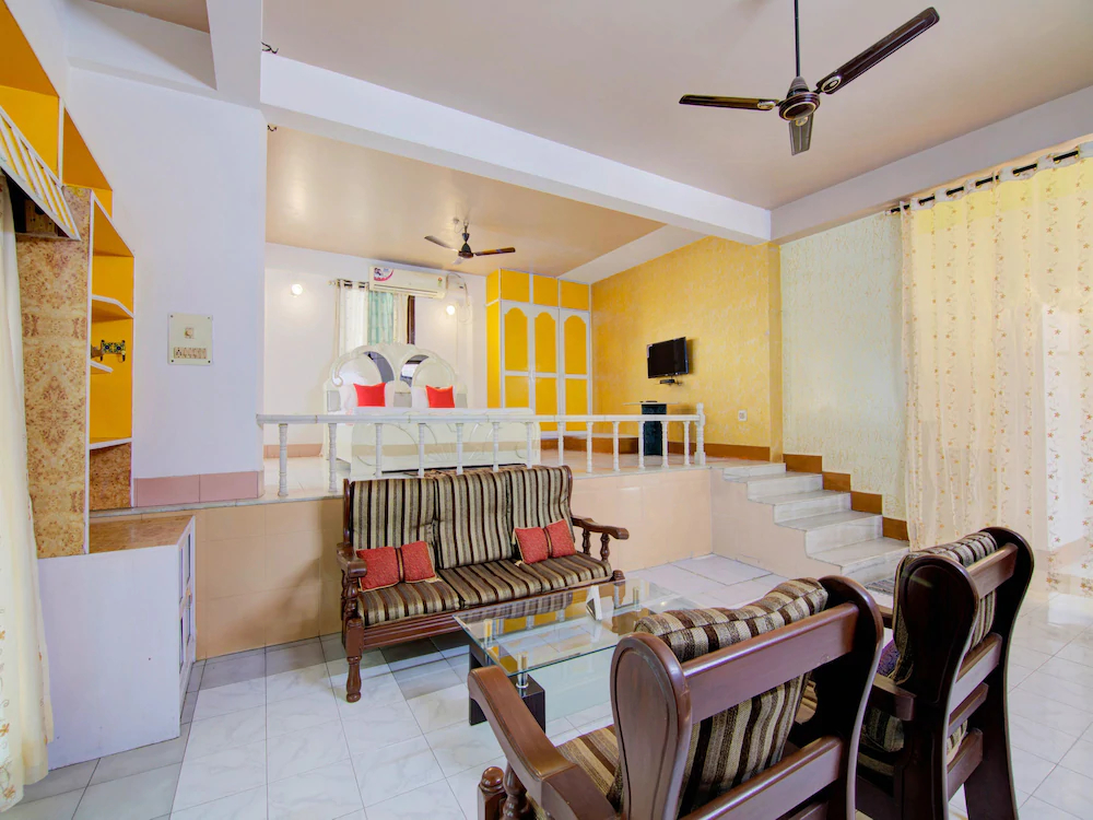 Urban House by OYO Rooms
