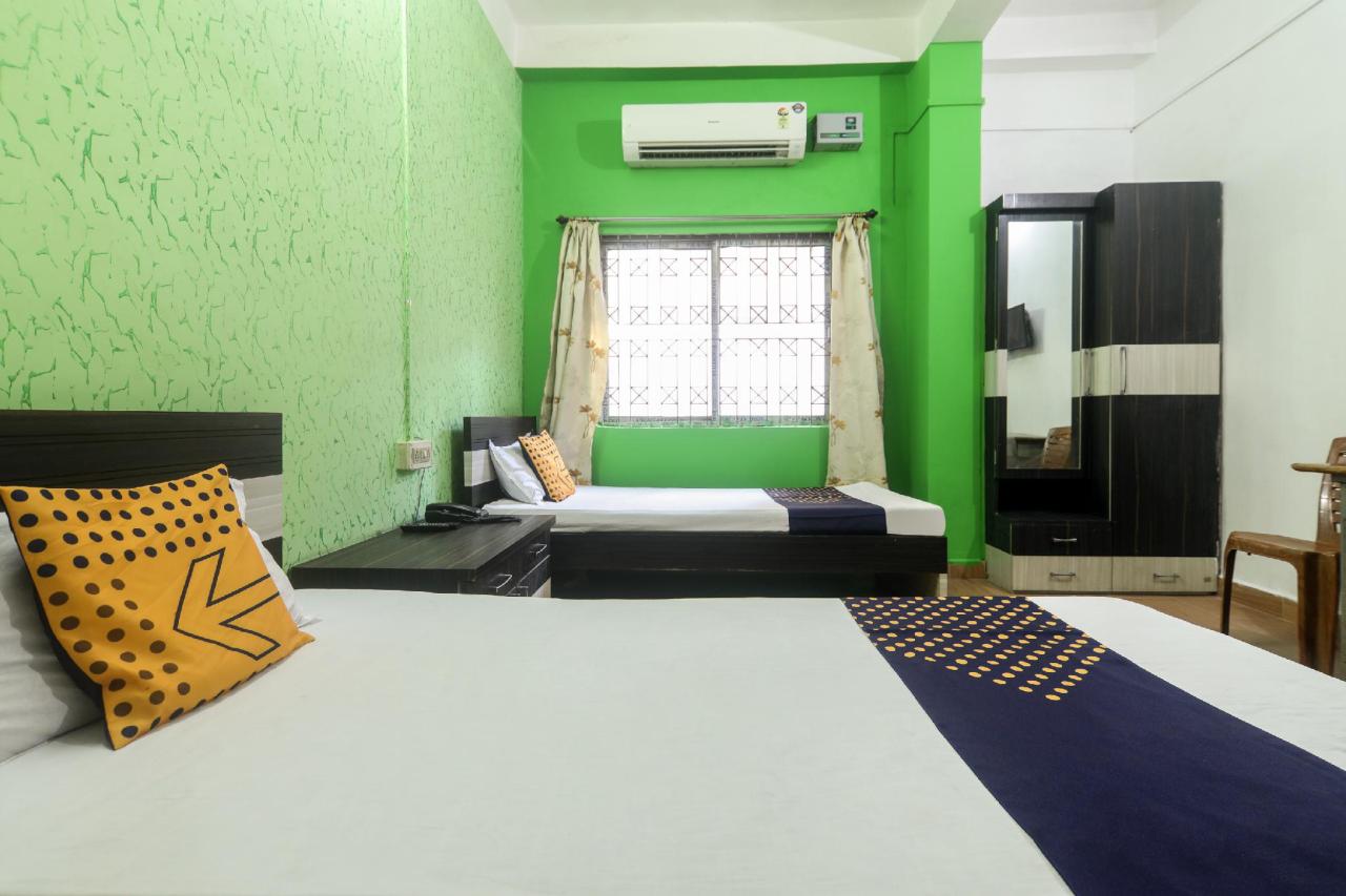 Hotel Golden Orchid by OYO Rooms