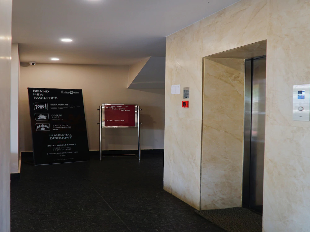 Hotel Gulmohar Grand