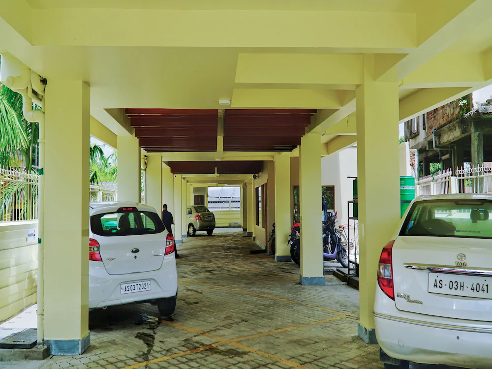 Hotel Gulmohar Grand