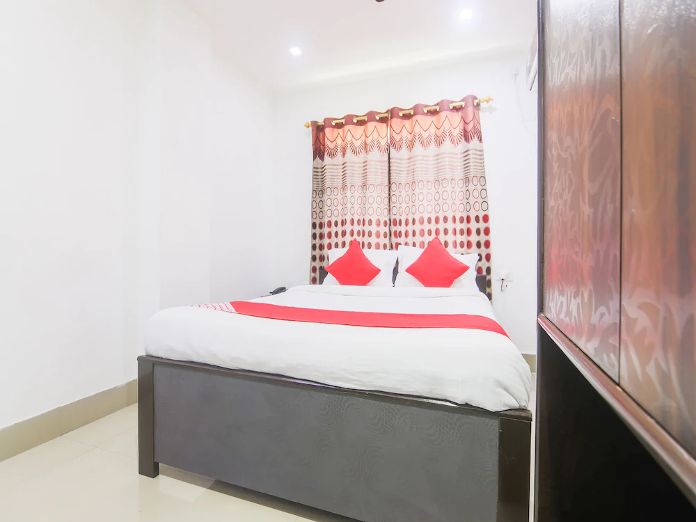 Labanya Holiday Home By OYO Rooms
