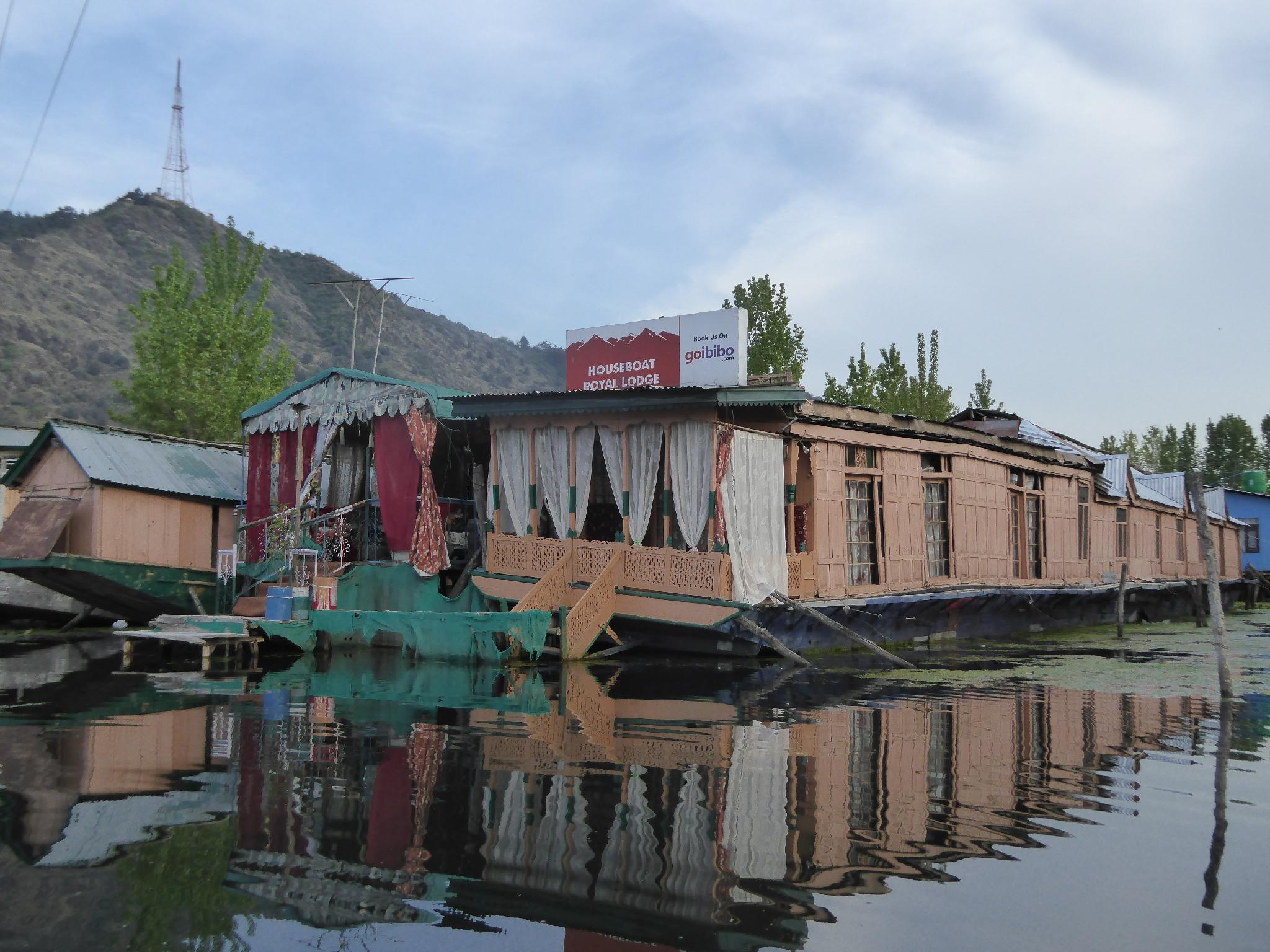 House Boat Royal Lodge