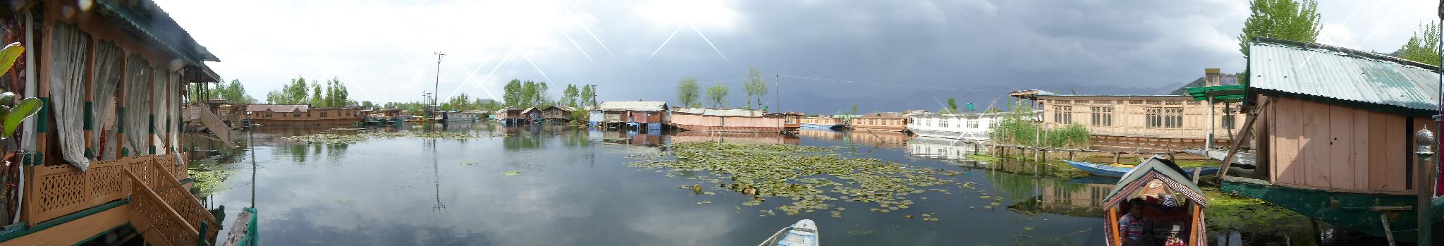 House Boat Royal Lodge