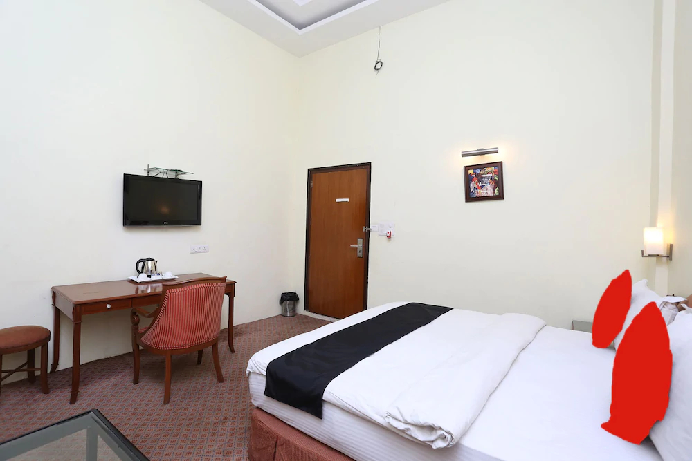 Hotel Highway by OYO Rooms