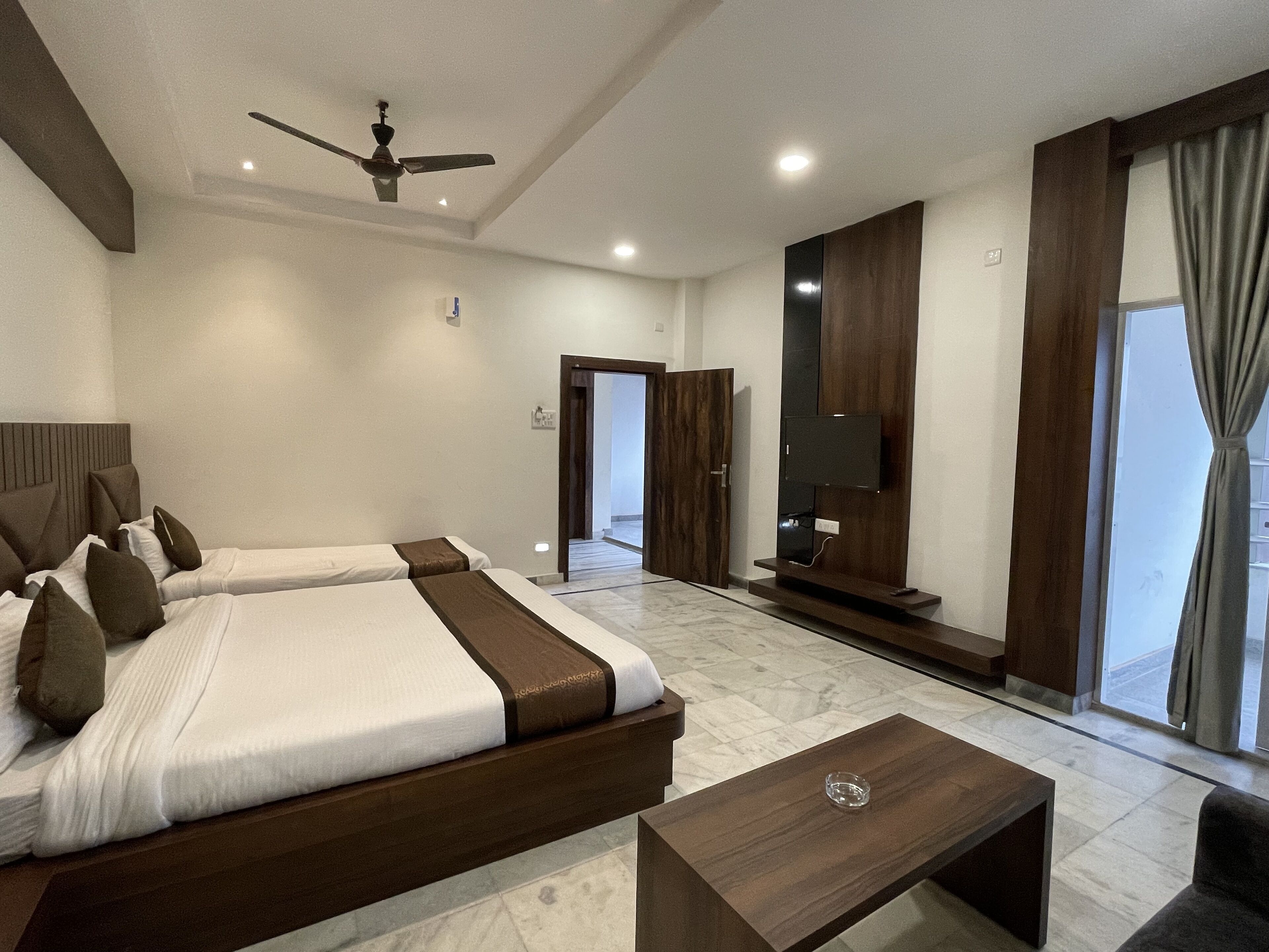 Hotel Royal Embassy
