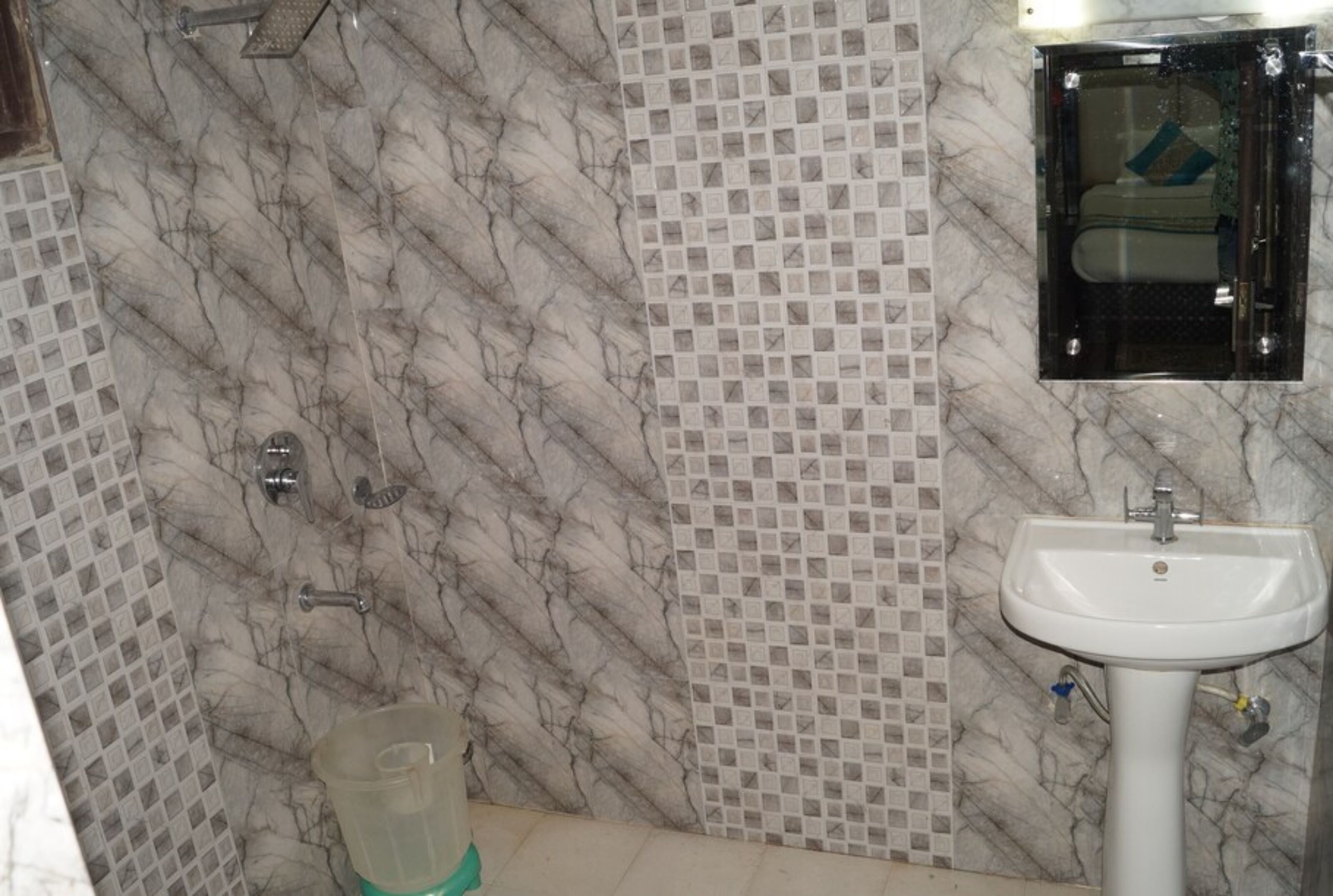 Goroomgo Jhari Palace