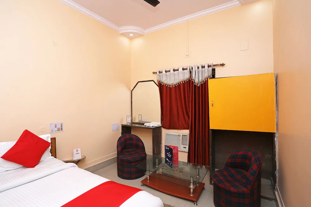 Hotel Vineet by OYO Rooms